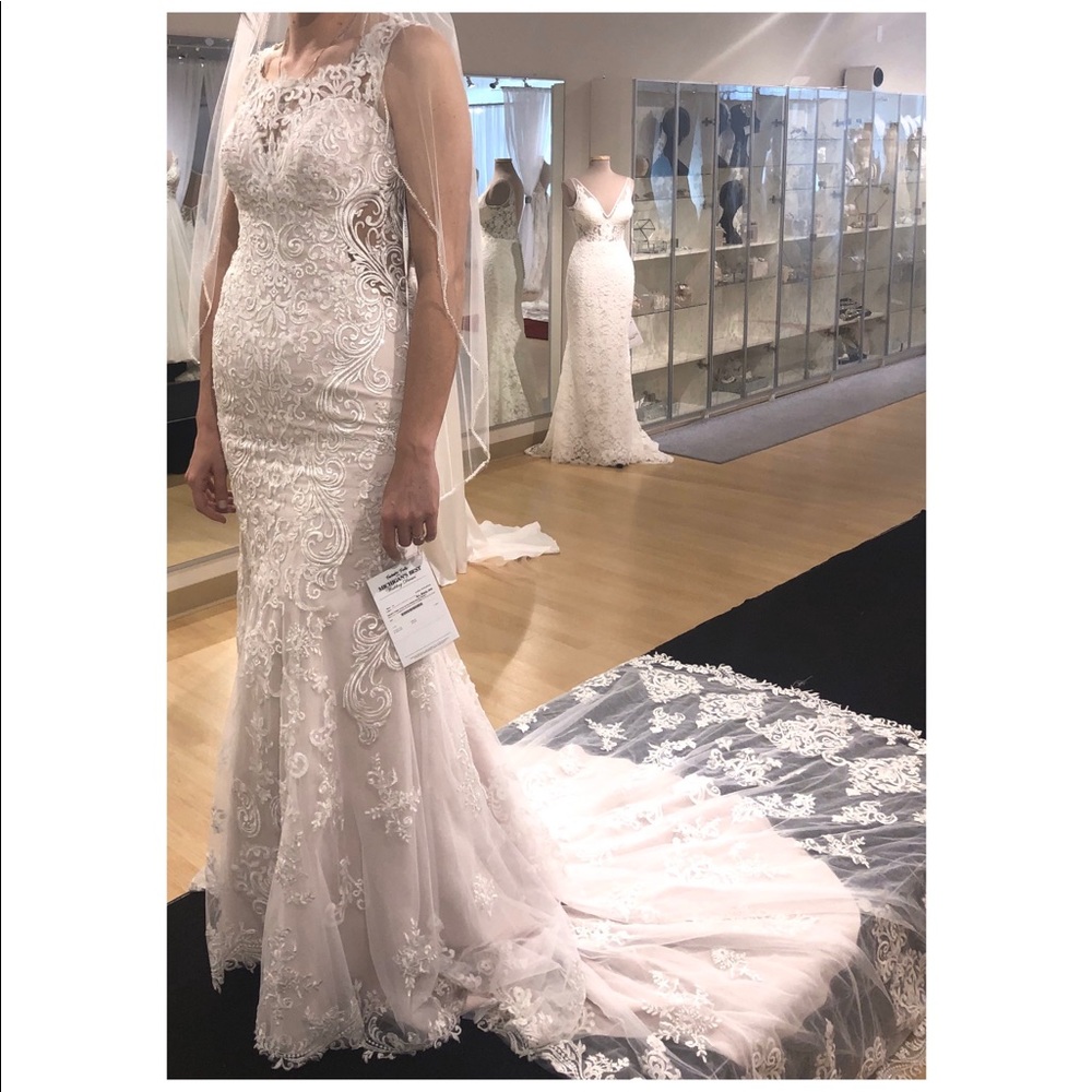 Essense Of Australia - D2322